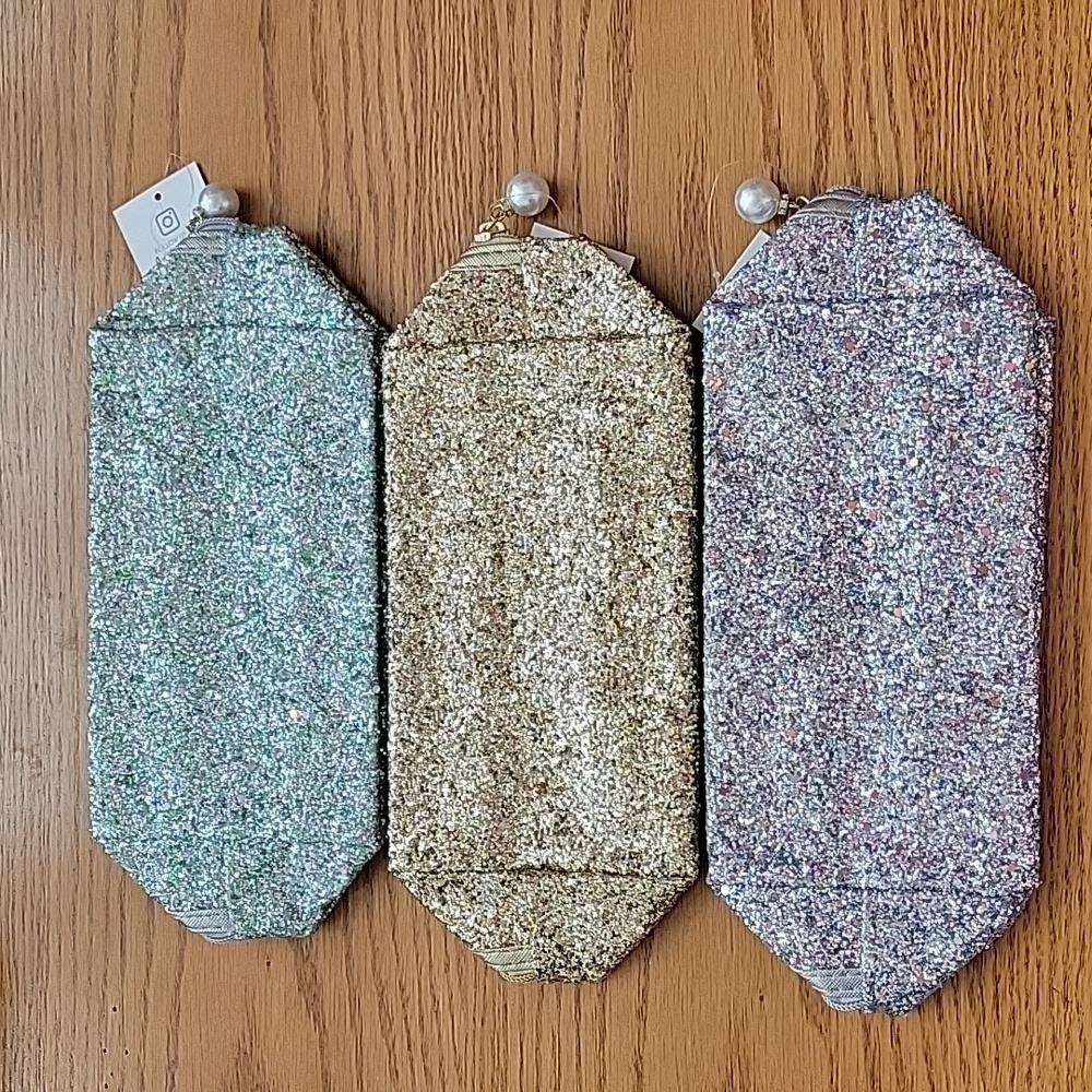 Glitter cosmetic bag - Picture 2 of 8